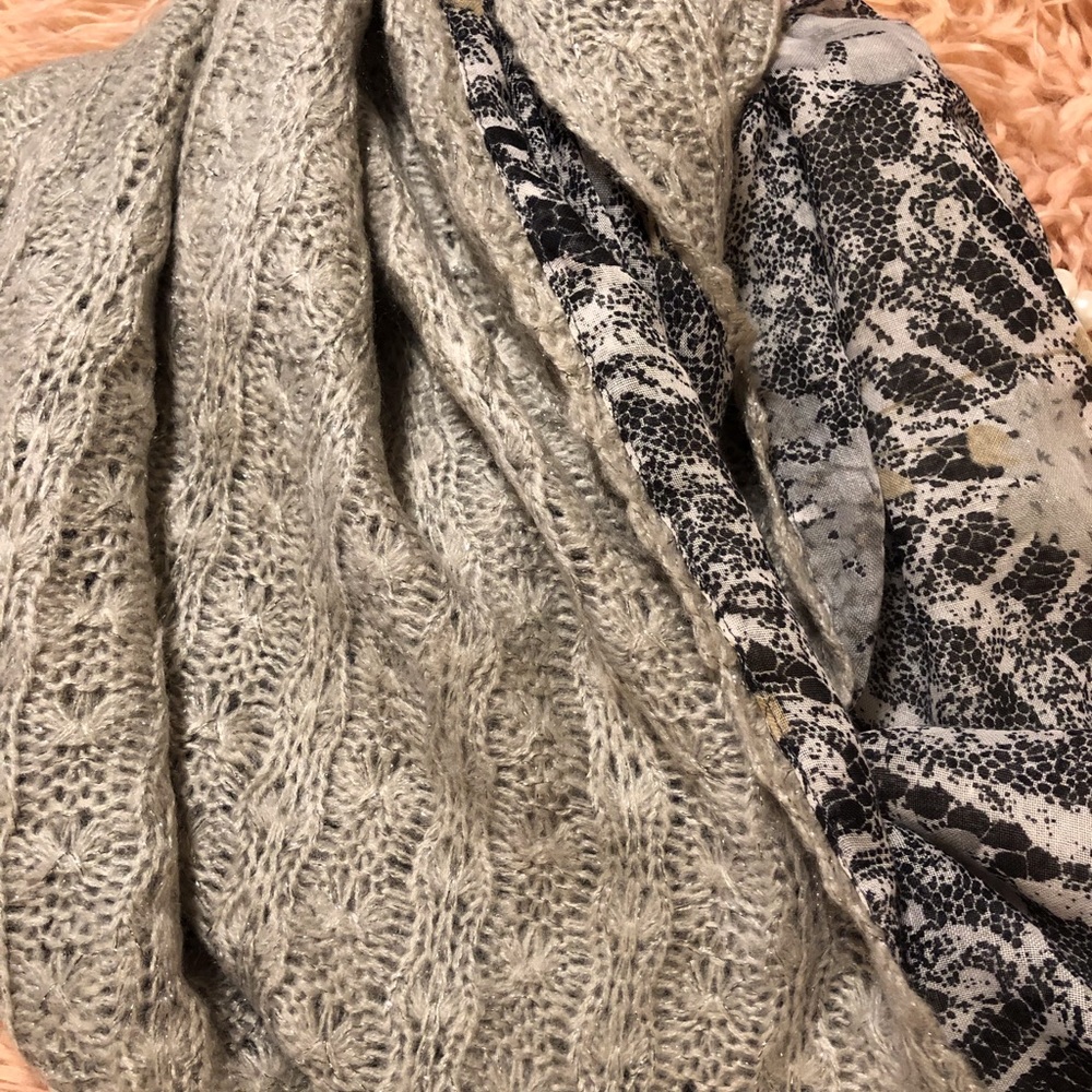 Multi Colored Loop Scarf - Picture 2 of 5